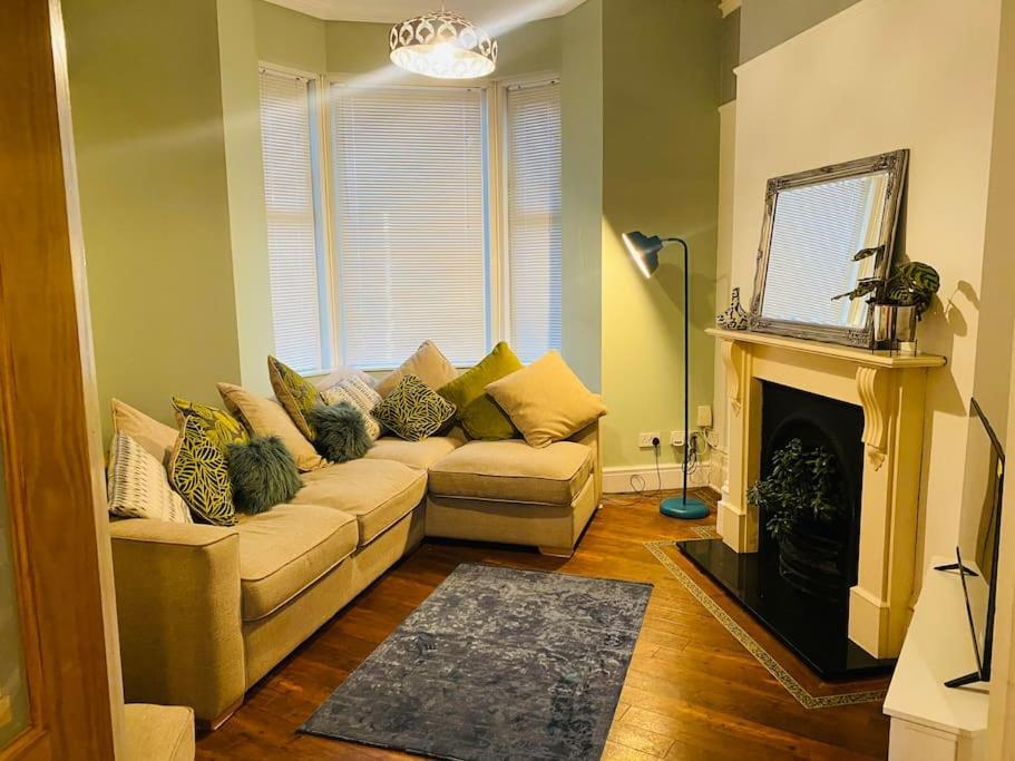 Spacious, Cosy 3 Bedroom House In Preston. プレストン エクステリア 写真